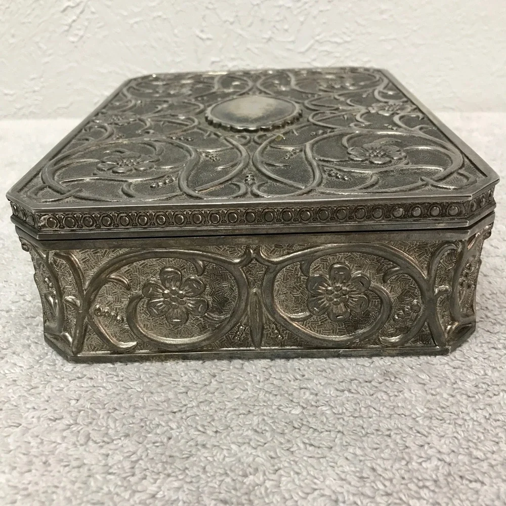 Vintage Godinger Silver Plated Ornate Floral Jewelry Box Red Velvet Lined Large